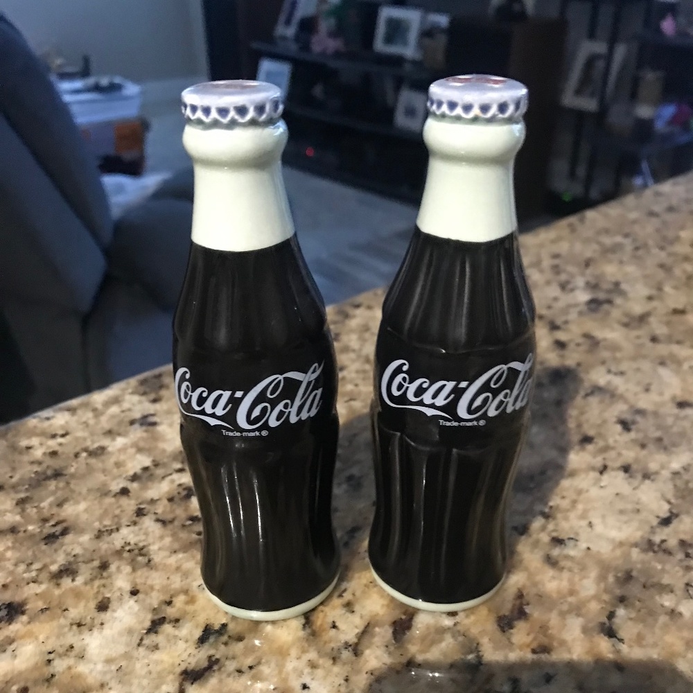 Coco Cola Shakers
